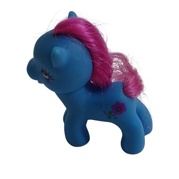Gi-Go Toys Blue Pony Unicorn Pink Hair Figurine Collectible with Flower 2.5 inch - Picture 4 of 7